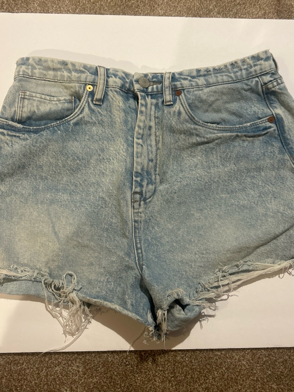 Blank NYC the Reeve hi rise light denim cut off short size 31